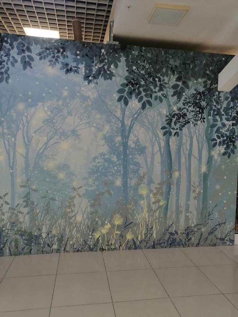 Фреска с туманным лесом в Омске